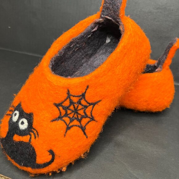 Handmade Wool Cat Slippers Size 6.5 Orange Black Spiderweb Halloween Spooky Goth - Picture 8 of 9